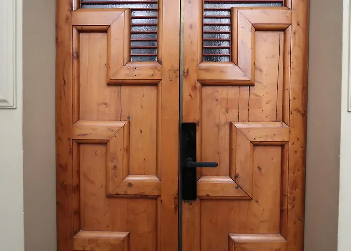 Pensión Spacious Esthers E Near Smn Florencia