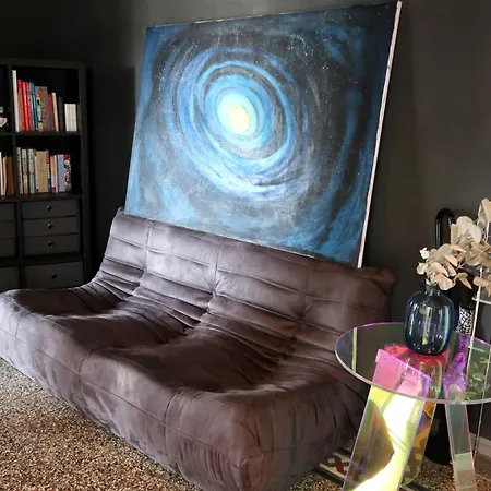 Spacious Esthers E Near Smn *